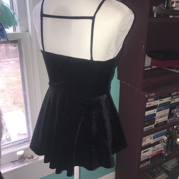 Black Velvet Top - Picture 3 of 4